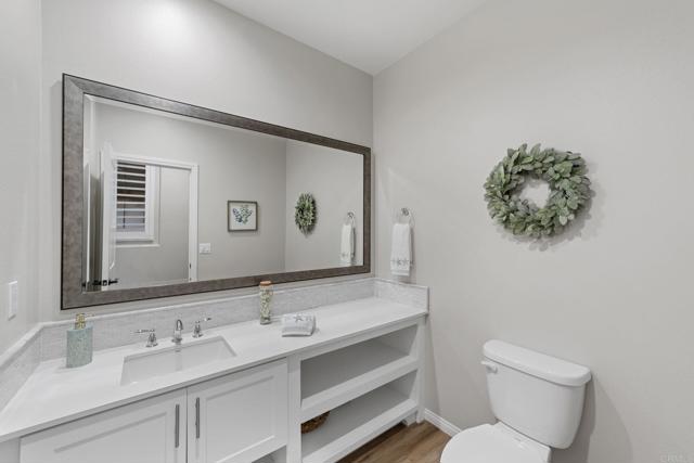 Detail Gallery Image 10 of 68 For 2990 Eldenberry St, Escondido,  CA 92029 - 5 Beds | 4/1 Baths