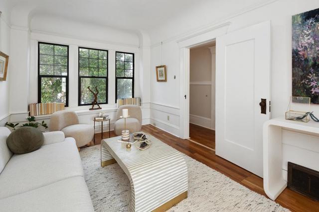 270 Andover Street, San Francisco CA: https://media.crmls.org/mediaz/545dfb4d-4aa4-46e7-8ca1-4e68d8d0c9b1.jpg