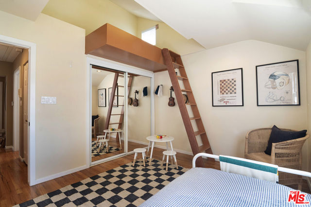 3200 Federal Avenue, Los Angeles CA: https://media.crmls.org/mediaz/545e1d87-38d9-4237-acf0-eee58ee6e58c.jpg