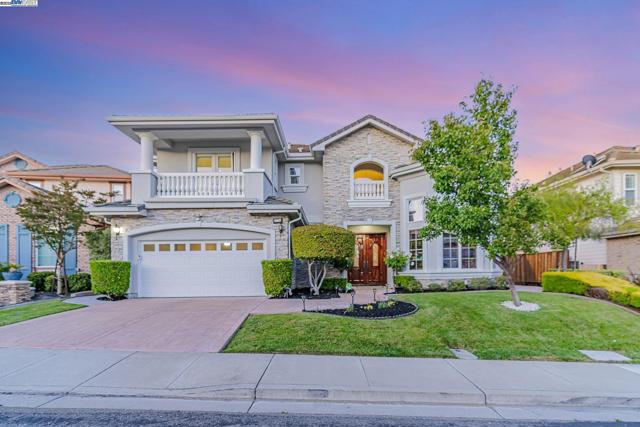 2734 E Sugar Hill Ter, Dublin CA: https://media.crmls.org/mediaz/545ef006-35fa-4706-a320-924946b07c11.jpg