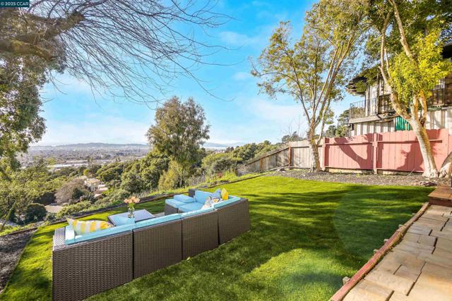 5929 Harbor View Ave, San Pablo CA: https://media.crmls.org/mediaz/545ef44f-5853-4c30-9d68-e93fac1e5bb5.jpg