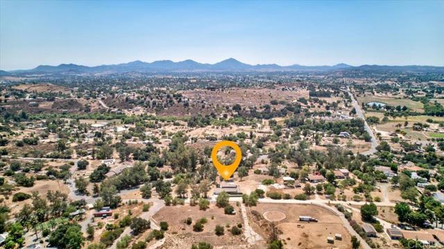 18434 Ramona View Drive, Ramona CA: https://media.crmls.org/mediaz/545f6165-f6cb-4611-809a-ab6709b3ff49.jpg