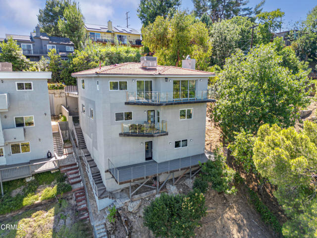 453 Frontenac Avenue, Los Angeles CA: https://media.crmls.org/mediaz/545f7d13-be18-4005-8f2a-189a9a8a6385.jpg