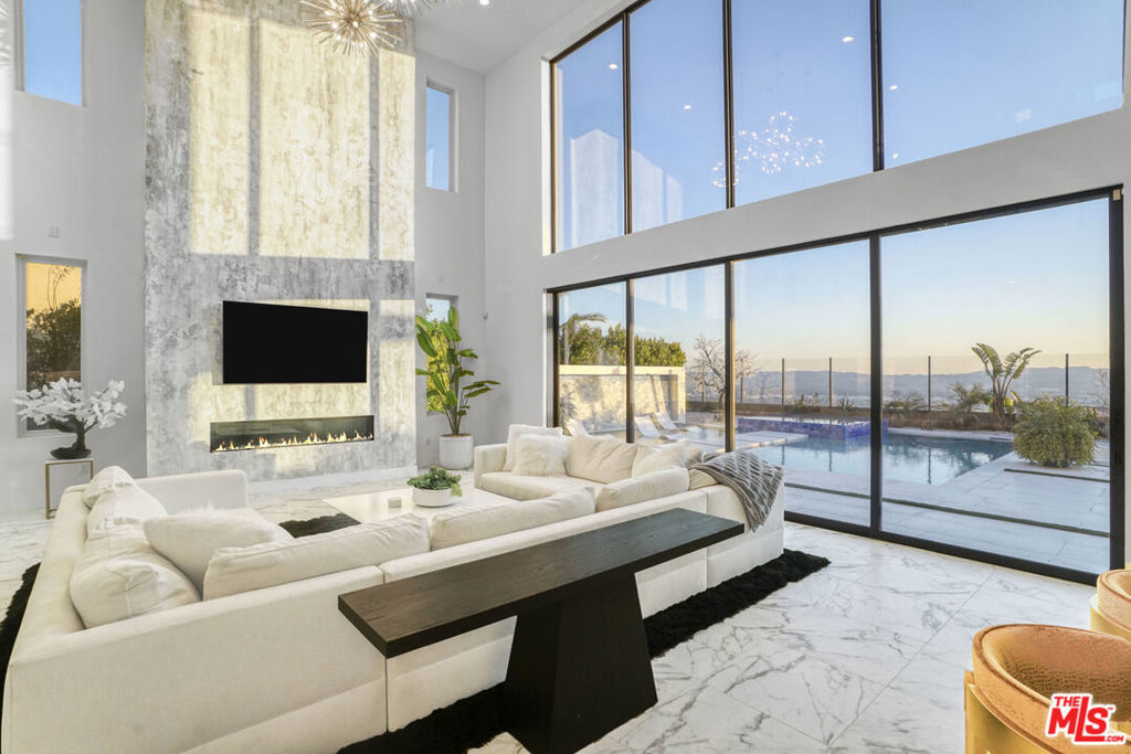 MLS #25625339 image #14