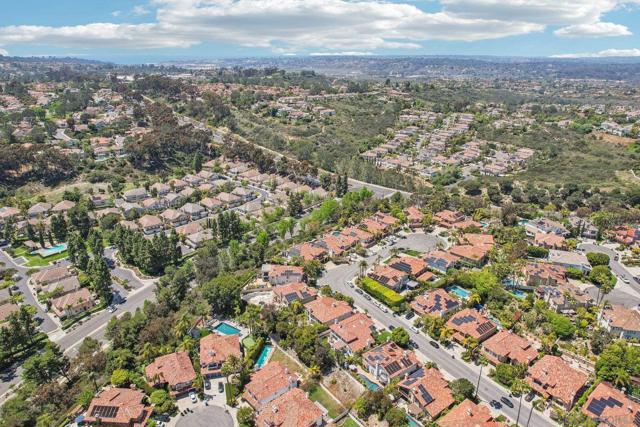 4961 Concannon Ct, San Diego CA: https://media.crmls.org/mediaz/5460b2c9-d134-4a1f-a16f-ab2794f89afb.jpg