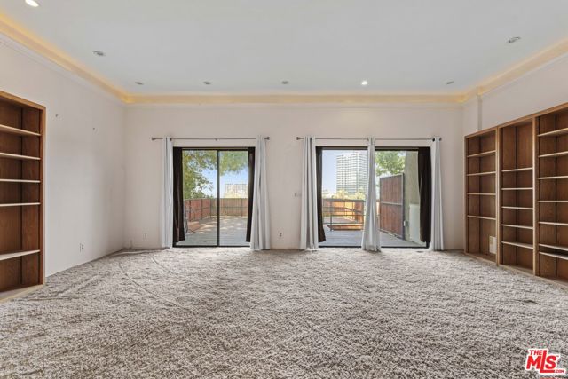 3740 Multiview Drive, Los Angeles CA: https://media.crmls.org/mediaz/54618e01-b40e-49e8-ac9b-677fbb6a9754.jpg