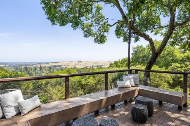 138 Bolivar Lane, Portola Valley CA: https://media.crmls.org/mediaz/5461c51c-aa3f-4fad-8f0c-019f5547e2dc.jpg