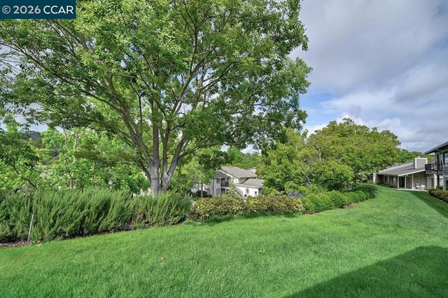 Image 19 of 58 For 925 Terra California Dr  6