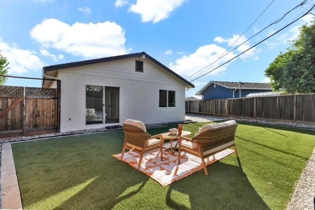 42948 Applewood Street, Fremont CA: https://media.crmls.org/mediaz/5462fb60-f4b0-4305-bb8f-7aaede892828.jpg