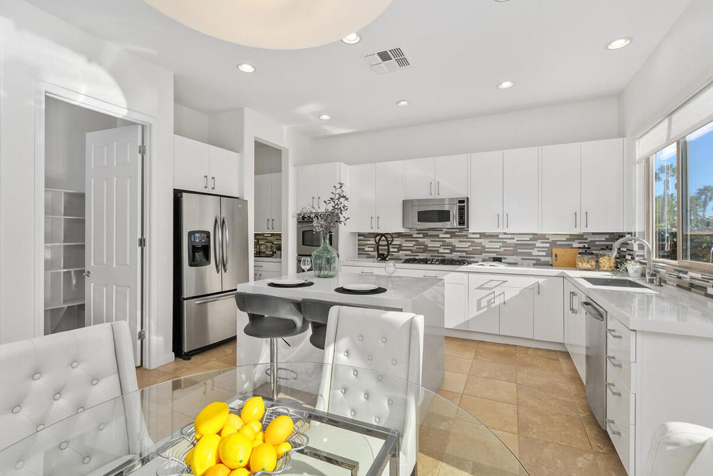 MLS #219139704DA image #13