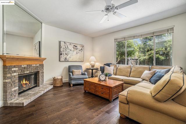 1951 Newton Drive, Brentwood CA: https://media.crmls.org/mediaz/546464e5-90a9-4411-9414-2dd01bd1e45f.jpg