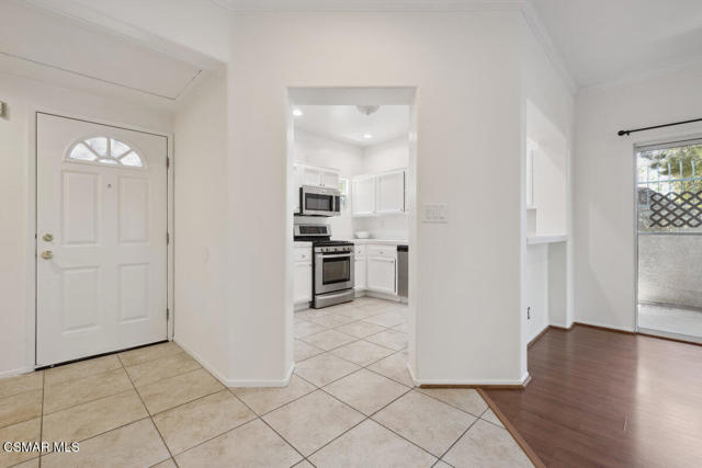 2732 Borchard Road, Newbury Park CA: https://media.crmls.org/mediaz/546510a3-9a04-472f-827d-a58d67bfbe6e.jpg