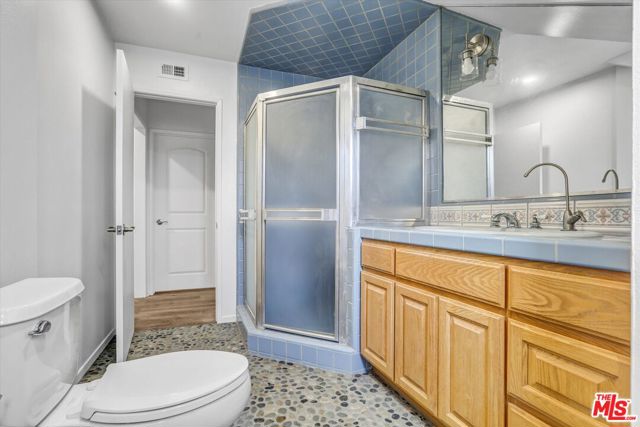 1753 Roman Avenue, Camarillo CA: https://media.crmls.org/mediaz/546641e5-f256-4640-82df-13dd2623245d.jpg