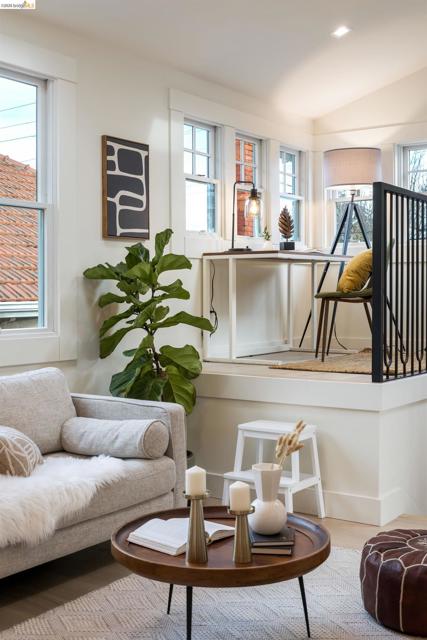 Image 26 of 49 For 636 56th St  