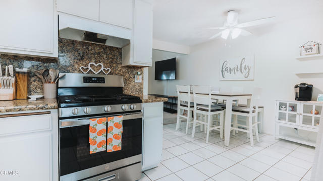 1020 Dunes Street, Oxnard CA: https://media.crmls.org/mediaz/546705da-aac2-4426-8330-5e81f9327a6f.jpg