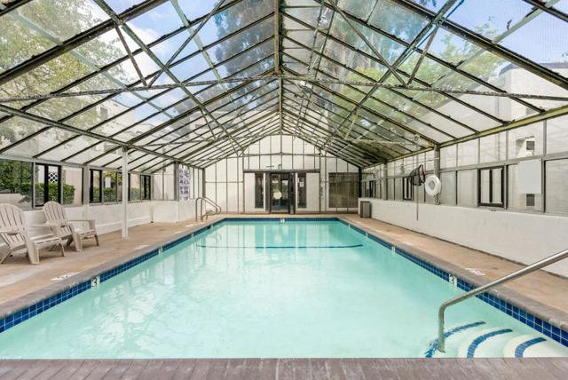 1919 Alameda De Las Pulgas, San Mateo CA: https://media.crmls.org/mediaz/54677fcc-d5f4-43d0-87fe-c28724701302.jpg