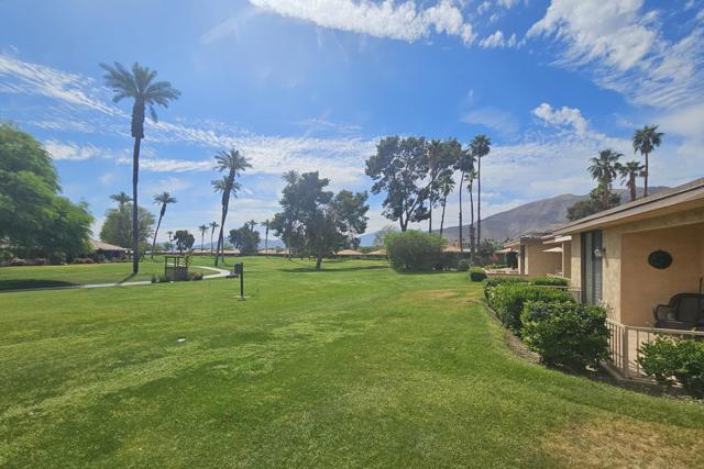 101 La Cerra Drive, Rancho Mirage CA: https://media.crmls.org/mediaz/5467967e-8f6c-45a9-ba27-85dc5509dfed.jpg