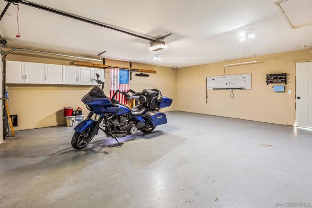 16579 Daza Dr, Ramona CA: https://media.crmls.org/mediaz/5467fe22-d530-4dfb-b34b-e3d5057a1413.jpg