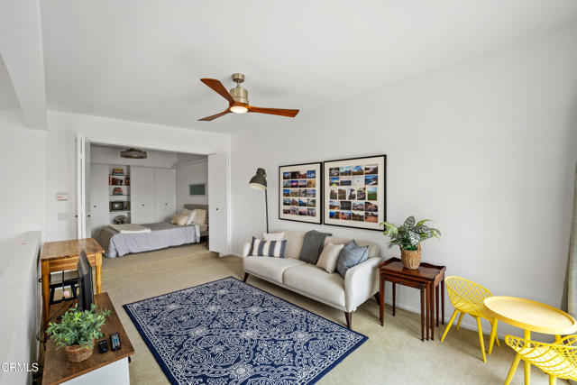 2287 Martinique Lane, Oxnard CA: https://media.crmls.org/mediaz/546a0a18-46e2-40de-895c-13c17ffb0c2b.jpg