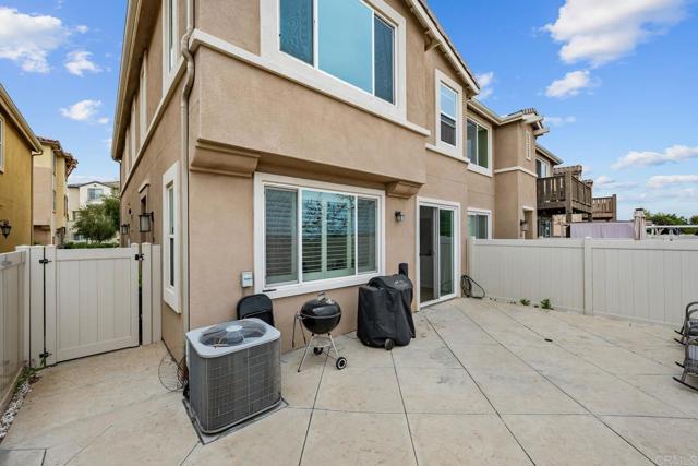 5441 San Roberto, San Diego CA: https://media.crmls.org/mediaz/546a2f76-1ab4-442f-a5ac-efb7f011f483.jpg