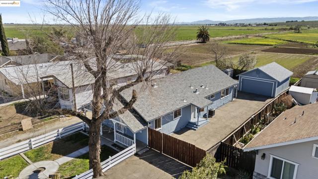 3474 Camino Diablo, Byron CA: https://media.crmls.org/mediaz/546a9819-d35a-4a08-9e47-cea76476a195.jpg