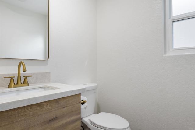Detail Gallery Image 21 of 38 For 4350 Point Reyes Ct, Carlsbad,  CA 92010 - 4 Beds | 2/1 Baths