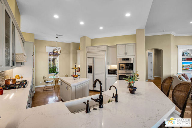 76434 Via Uzzano, Indian Wells CA: https://media.crmls.org/mediaz/546b2000-0c6e-4f24-83b6-a2f44dbee277.jpg