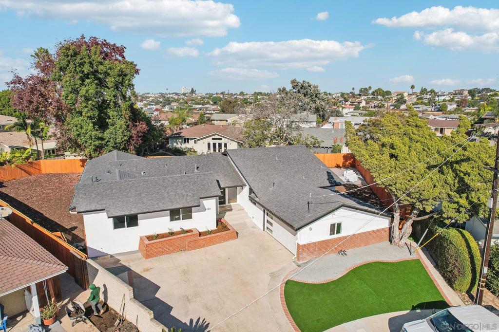 MLS #250034305SD img 56