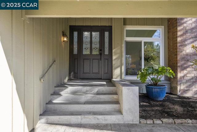 Image 2 of 32 For 220 Cypress Hills Ct