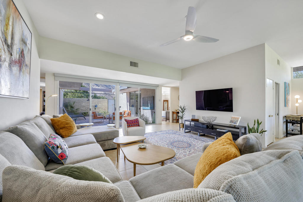 72229 El Paseo, #1715