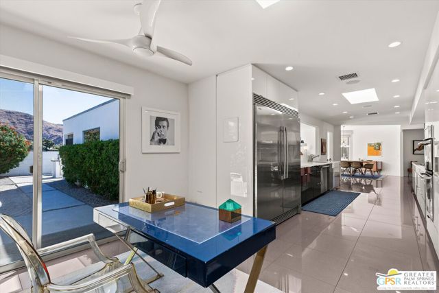 2280 S Camino Real, Palm Springs, CA 92264