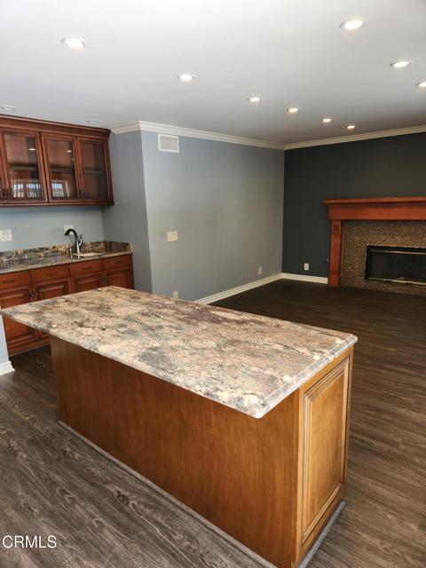 13644 Deering Lane, Moorpark CA: https://media.crmls.org/mediaz/546db088-d840-4bd2-816a-737e0efa3c0d.jpg