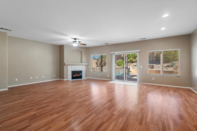 Image 10 of 50 For 83160 Shadow Hills Way