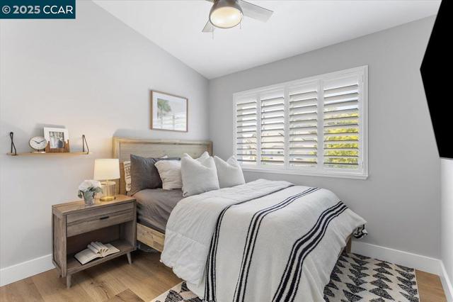 1310 Sutter Creek Ln, San Ramon CA: https://media.crmls.org/mediaz/546f3816-500f-4c3f-a919-0d30283fd76f.jpg