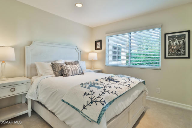 2328 Otono Circle, Thousand Oaks CA: https://media.crmls.org/mediaz/54700ce6-2242-44d9-a42e-03561235e8d5.jpg