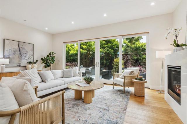 910 Cedar Street, Berkeley CA: https://media.crmls.org/mediaz/547042c7-21c8-40a0-945f-156efafc9873.jpg