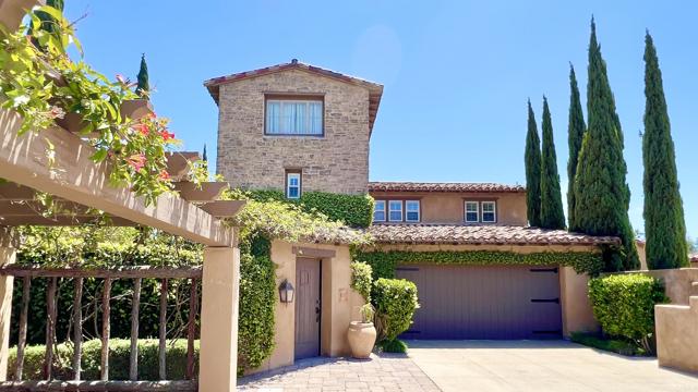 8137 Santaluz Village Grn S, San Diego CA: https://media.crmls.org/mediaz/54707269-e809-482a-9989-da4a8ffe505f.jpg