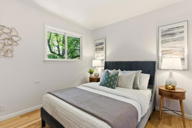 3996 Jefferson Avenue, Redwood City CA: https://media.crmls.org/mediaz/54727573-c280-4a88-884d-e79ace4aacf1.jpg