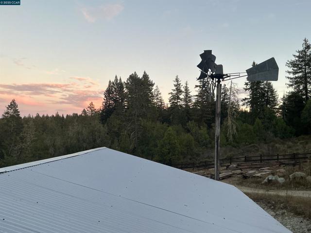 2450 Green Hill Rd, Sebastopol CA: https://media.crmls.org/mediaz/5472d7f4-409d-4861-b486-8dbe70177552.jpg