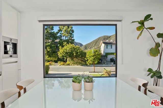 18366 Clifftop Way photo 7