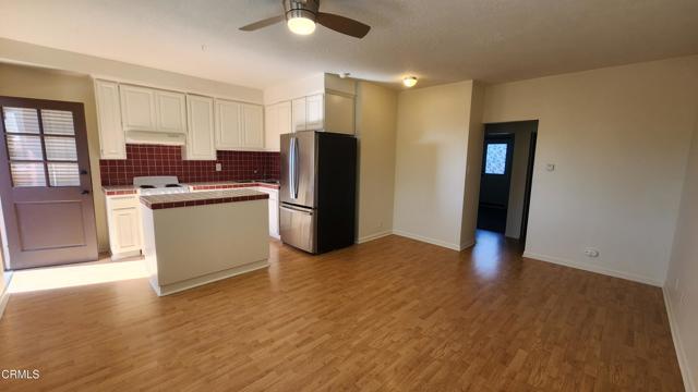 Detail Gallery Image 6 of 14 For 1081 Brockton Ln a,  Ventura,  CA 93001 - 1 Beds | 1 Baths