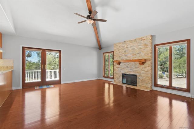 3165 Torreon Dr, Alpine CA: https://media.crmls.org/mediaz/547671af-bc06-4db6-a485-6b43717b2a7b.jpg