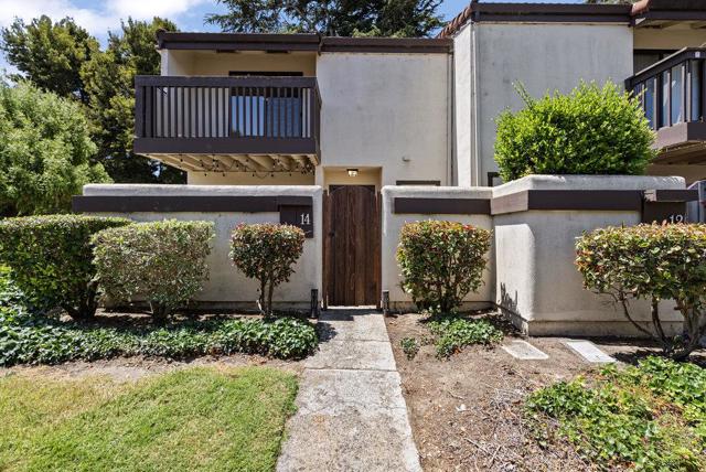 14 Via Serra, San Juan Bautista CA: https://media.crmls.org/mediaz/54770922-360d-4597-b7df-7e008f406650.jpg