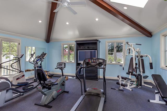 1205 Trinity Drive, Menlo Park CA: https://media.crmls.org/mediaz/54778fe8-c9a1-49a4-b55d-2860c571e96c.jpg