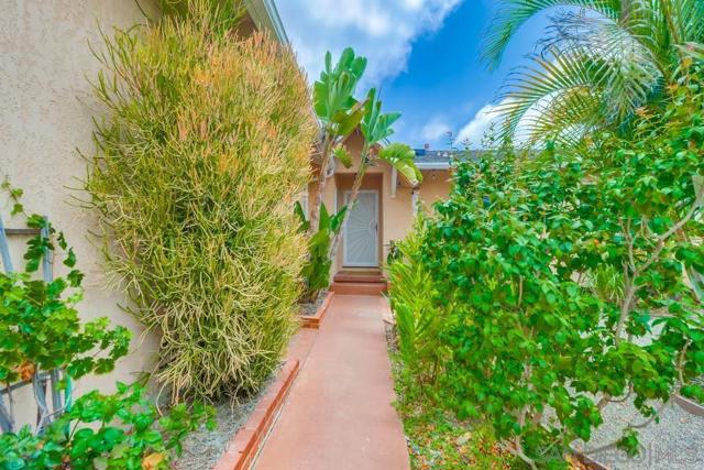 3541 Pomeroy St, San Diego CA: https://media.crmls.org/mediaz/5477927f-5cd2-42ad-9a5e-c0846521c5e6.jpg