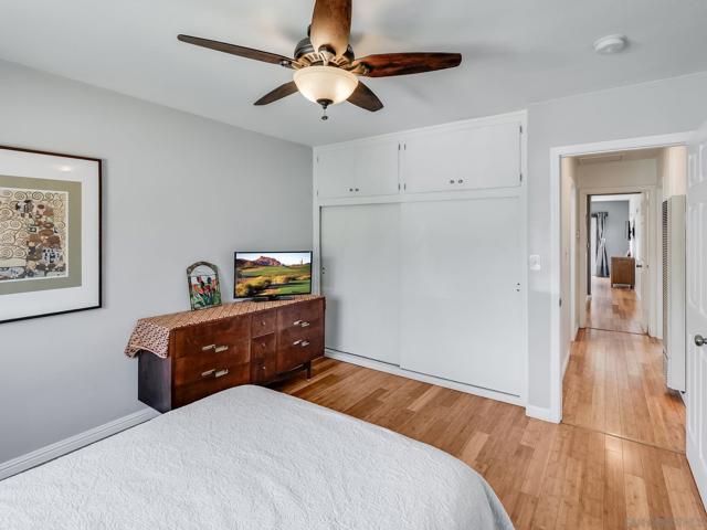 1080 Aloha Dr, Encinitas CA: https://media.crmls.org/mediaz/5477fd3a-eec8-4693-9ed2-f63a5fa0d05c.jpg