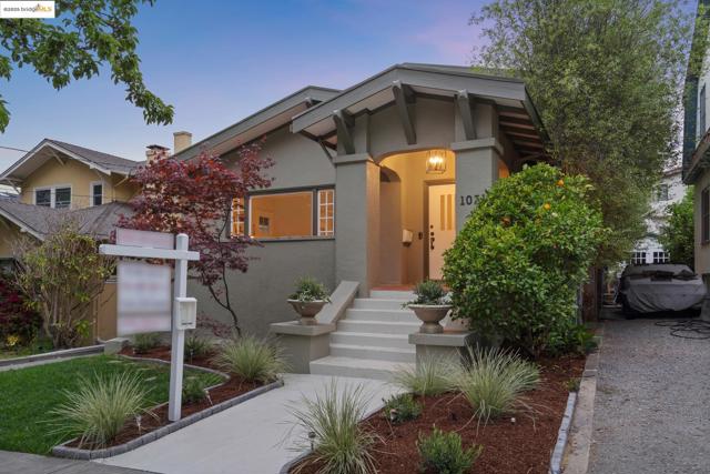 1071 Harvard Rd, Piedmont CA: https://media.crmls.org/mediaz/5478a8fd-4f9d-481a-a741-45fe43801922.jpg