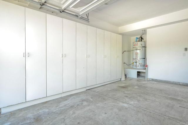 7479 Mermaid Lane, Carlsbad CA: https://media.crmls.org/mediaz/54799fe3-b10d-4842-bf8f-178bc53cc54e.jpg