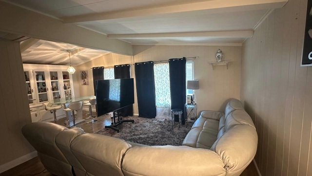 Image 4 of 22 For 367 Ravine Cir