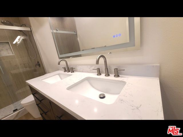 1818 Glendon Avenue, Los Angeles CA: https://media.crmls.org/mediaz/547b7d2d-3a17-413d-a843-84c998d68851.jpg